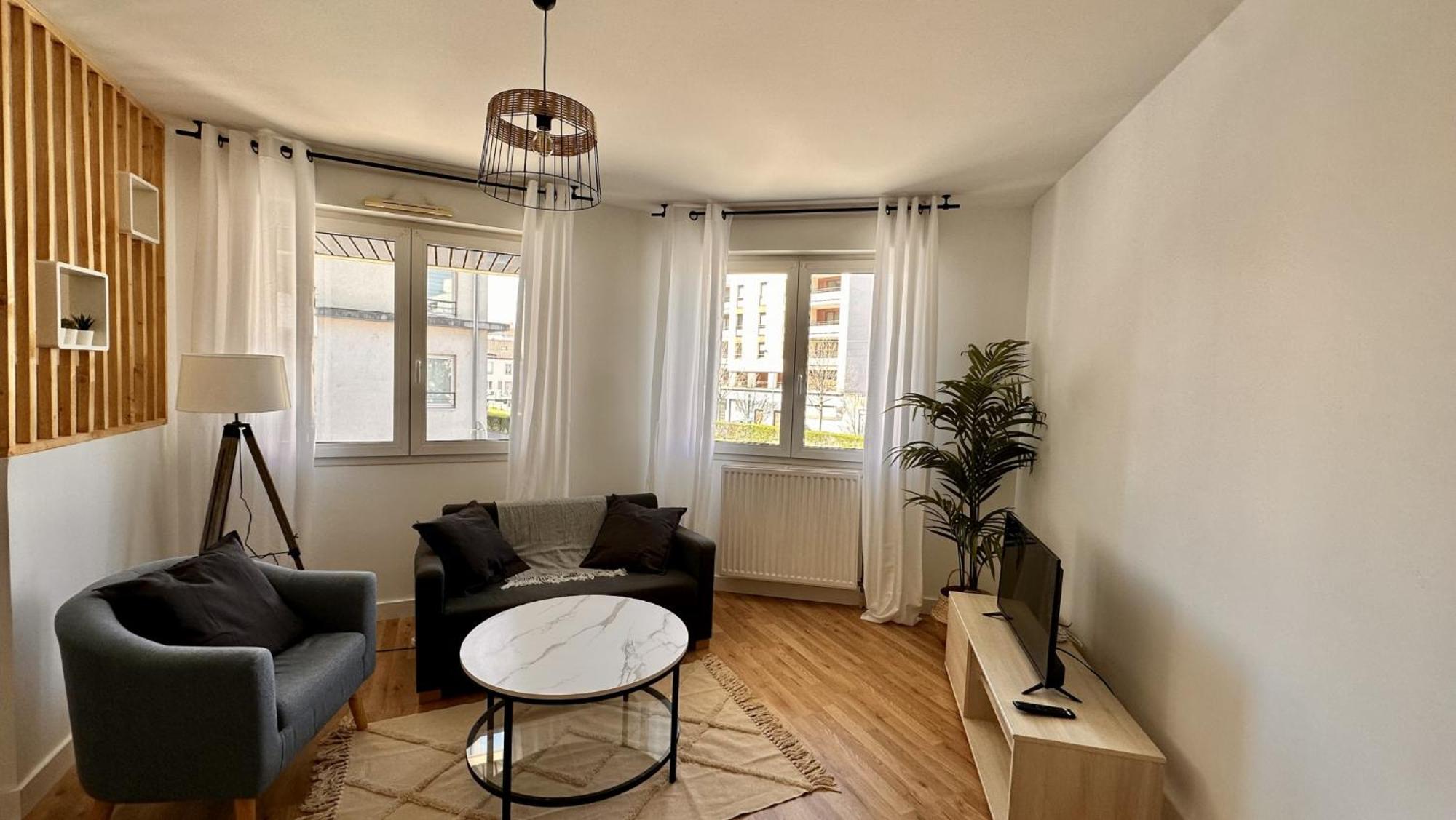 Villeurbanne • T2 Fraternite • Hostisy ภายนอก รูปภาพ